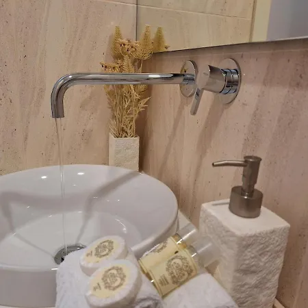 Hideaway 3 - Poveiros Square Balcony