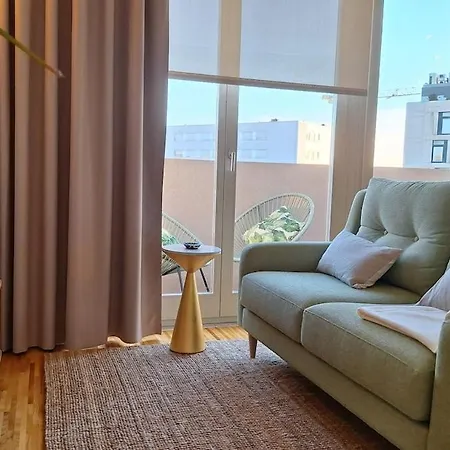 Hideaway 3 - Poveiros Square Balcony *