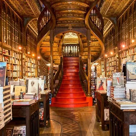 Hideaway 3 - Poveiros Square Balcony