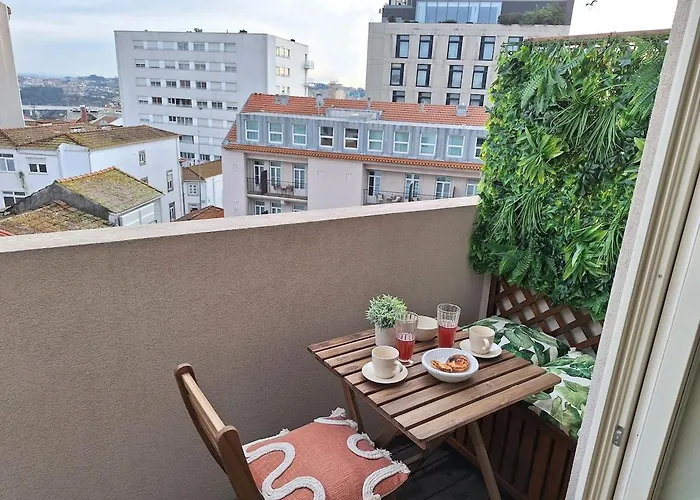 Hideaway 3 - Poveiros Square Balcony شقة بورتو
