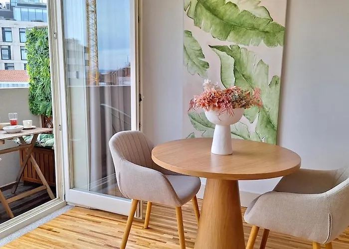 Hideaway 3 - Poveiros Square Balcony Πόρτο