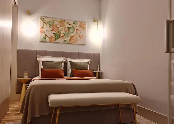 Hideaway 3 - Poveiros Square Balcony * Porto