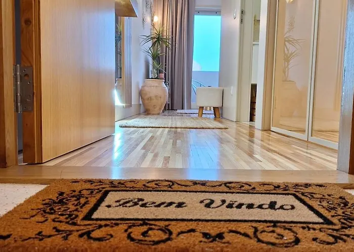 Hideaway 3 - Poveiros Square Balcony Apartman