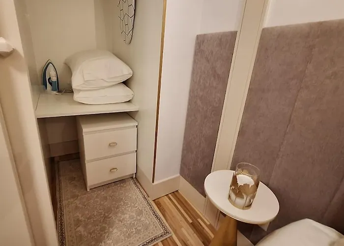 Hideaway 3 - Poveiros Square Balcony شقة *