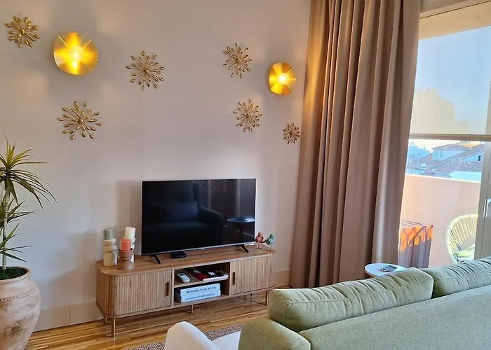 Hideaway 3 - Poveiros Square Balcony شقة بورتو