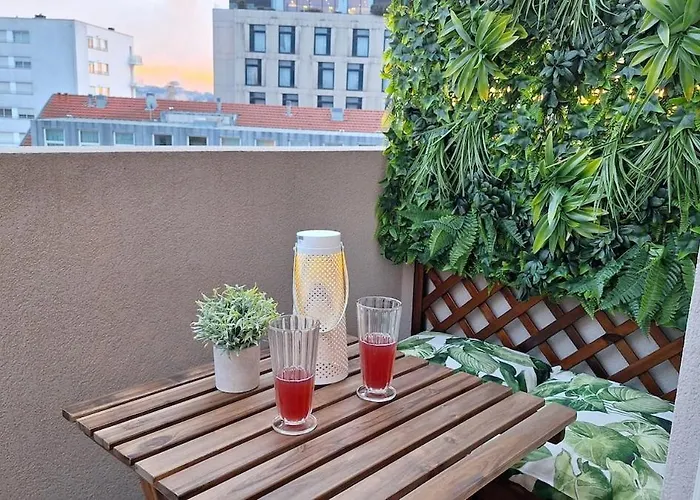 Hideaway 3 - Poveiros Square Balcony بورتو