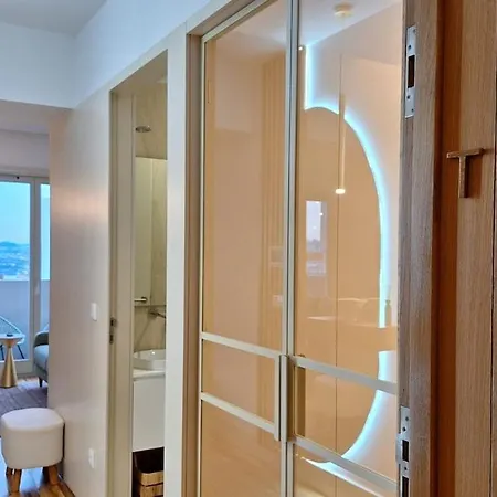 Hideaway 3 - Poveiros Square Balcony شقة