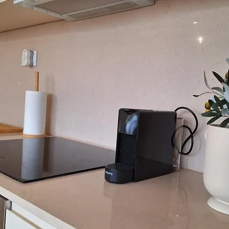 Hideaway 3 - Poveiros Square Balcony Apartment *