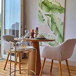 Hideaway 3 - Poveiros Square Balcony Appartement